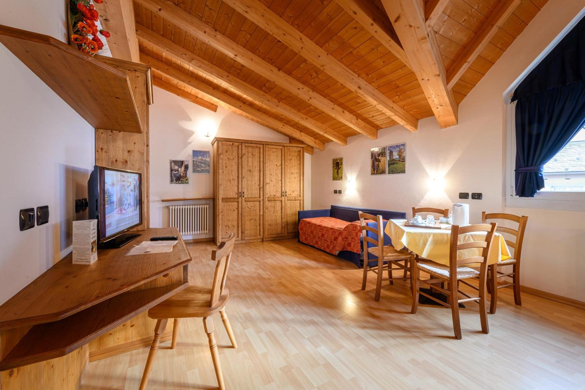Hotel Garni Le Corti 3*